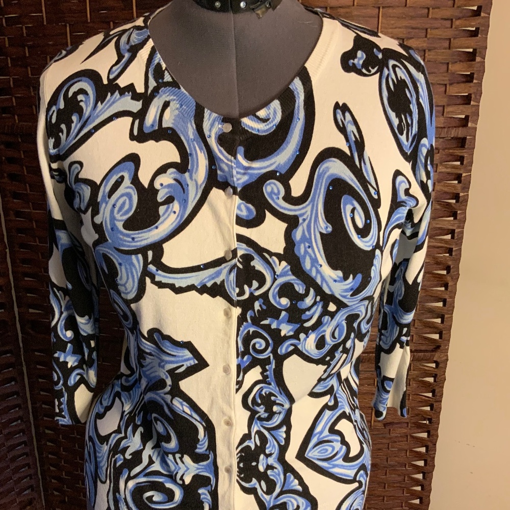 CYRUS Women Sweater